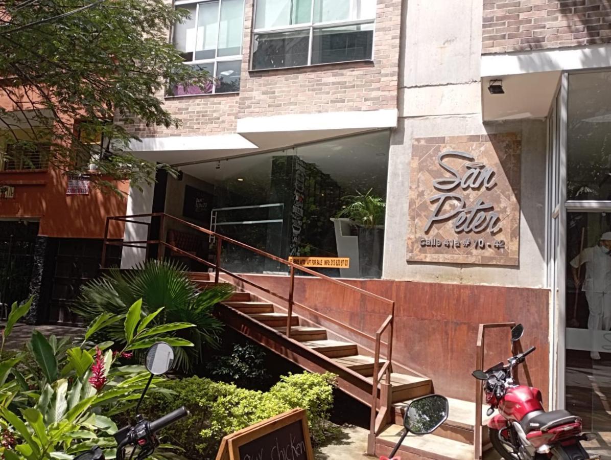 Beautiful & Comfortable Apartment In Laureles Medellín Buitenkant foto