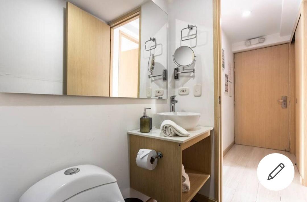 Beautiful & Comfortable Apartment In Laureles Medellín Buitenkant foto